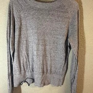 H&M Men's gray knit sweater size Medium‎